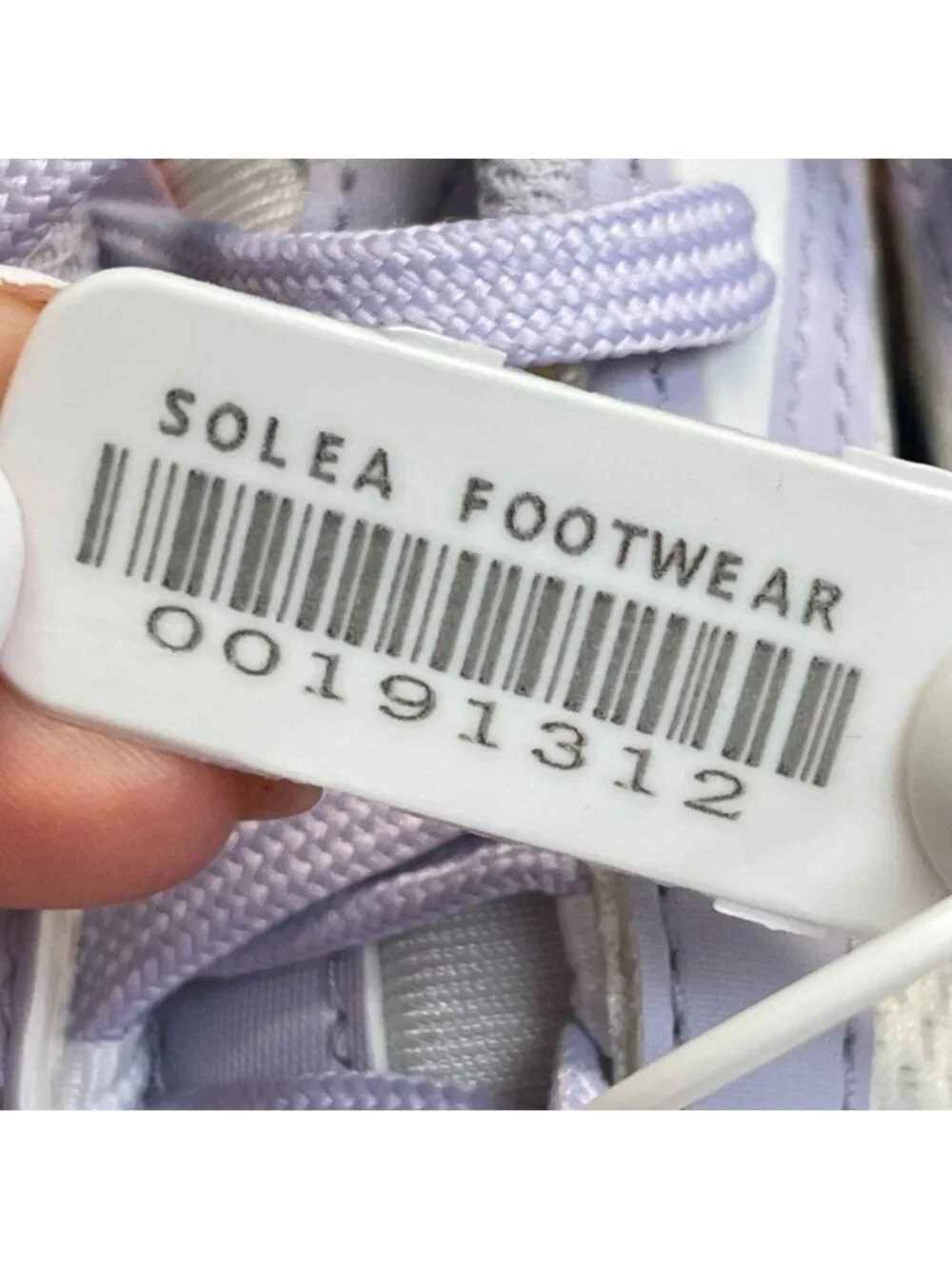 Nike Air Max Bolt Womens Size 6 Purple White Athletic Running Shoes Sneakers
